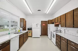 866 NE Fleming Ave, Gresham, OR 97030 - Photo 26