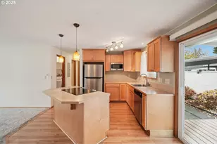 866 NE Fleming Ave, Gresham, OR 97030 - Photo 10