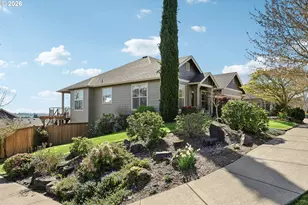 604 NW Mount Bachelor St, McMinnville, OR 97128 - Photo 2