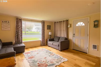 577 S Nehalem St, Clatskanie, OR 97016 - Photo 6