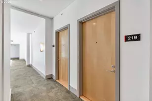 3601 S River Pkwy, Portland, OR 97239 - Photo 2