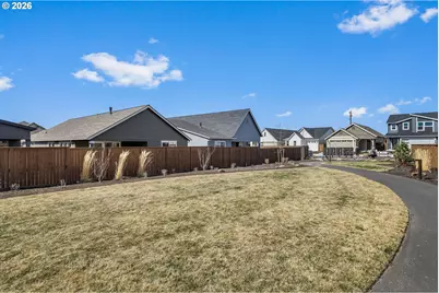 61136 NE Cobalt St, Bend, OR 97701 - Photo 32