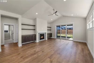 61136 NE Cobalt St, Bend, OR 97701 - Photo 10