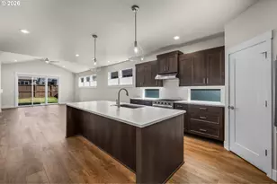 61136 NE Cobalt St, Bend, OR 97701 - Photo 8