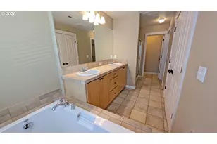 1248 SE Bianca St, Hillsboro, OR 97123 - Photo 26