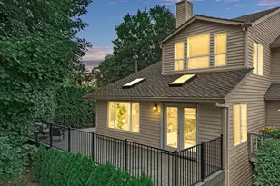 1514 NE Marine Dr, Portland, OR 97211 - Photo 2