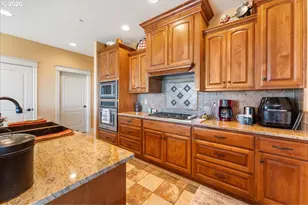 204 Powder Hill Dr, Kalama, WA 98625 - Photo 18