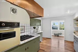 8 SW Alice St, Portland, OR 97219 - Photo 18
