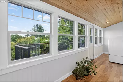 8 SW Alice St, Portland, OR 97219 - Photo 20