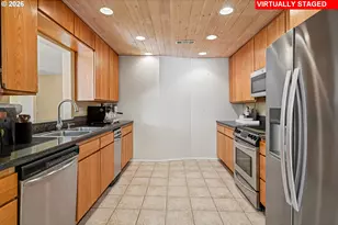 221 Alder St, Brookings, OR 97415 - Photo 10