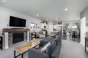 3400 NW 11th Ct, Redmond, OR 97756 - Photo 4