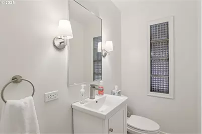 4786 SW Elm Ln, Portland, OR 97221 - Photo 42