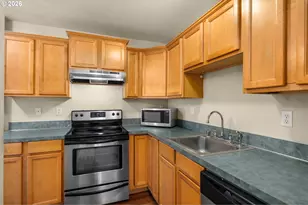 13320 SW Allen Blvd, Beaverton, OR 97005 - Photo 6