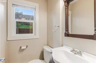 6926 SE Deardorff Rd, Portland, OR 97236 - Photo 20