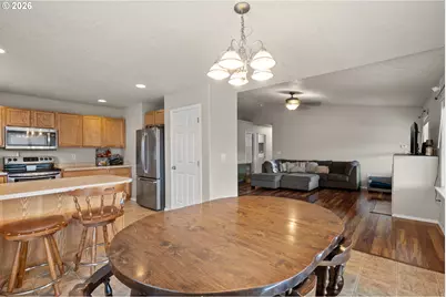 1049 W Hartley Ave, Hermiston, OR 97838 - Photo 10