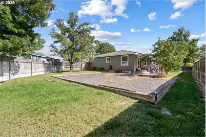 1049 W Hartley Ave, Hermiston, OR 97838 - Photo 26