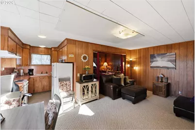 650 Franklin Ave, Bandon, OR 97411 - Photo 34