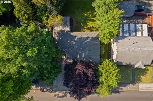 9218 SE Washington St, Portland, OR 97216 - Photo 32