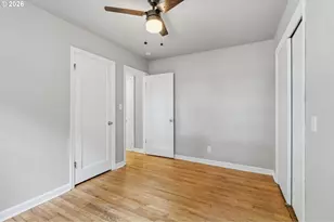 9218 SE Washington St, Portland, OR 97216 - Photo 20
