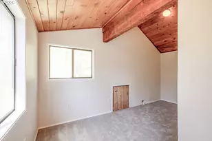 24691 Hall Rd, Cheshire, OR 97419 - Photo 18
