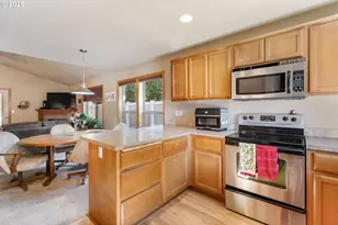 12820 NE 42nd St, Vancouver, WA 98682 - Photo 8