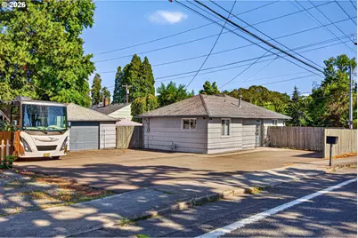 7511 SE Harmony Rd, Milwaukie, OR 97222 - Photo 38