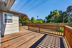 7511 SE Harmony Rd, Milwaukie, OR 97222 - Photo 32