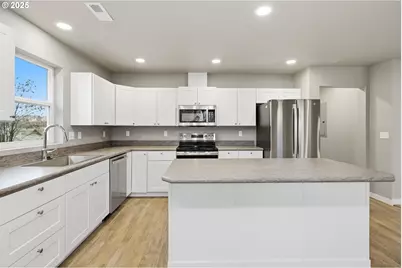 203 4th, Moro, OR 97039 - Photo 8