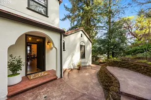 4323 SW Hamilton Terrace, Portland, OR 97239 - Photo 2