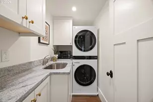 4323 SW Hamilton Terrace, Portland, OR 97239 - Photo 28