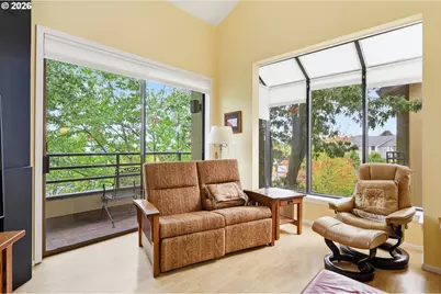 690 Wimbledon Ct, Eugene, OR 97401 - Photo 8