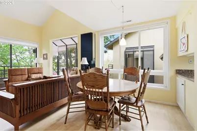 690 Wimbledon Ct, Eugene, OR 97401 - Photo 20
