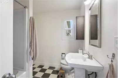 955 Harris Ave, Salem, OR 97302 - Photo 16