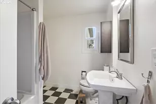 955 Harris Ave, Salem, OR 97302 - Photo 16