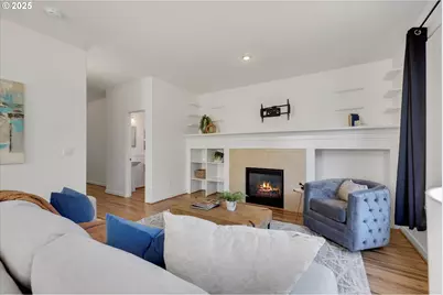 1422 NE 18th Pl, Canby, OR 97013 - Photo 8