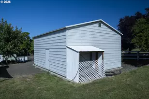 695 Glengary Loop Rd, Roseburg, OR 97470 - Photo 30
