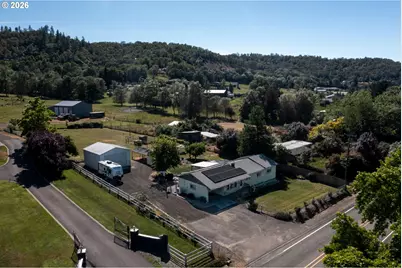 695 Glengary Loop Rd, Roseburg, OR 97470 - Photo 1