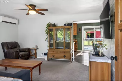 695 Glengary Loop Rd, Roseburg, OR 97470 - Photo 8