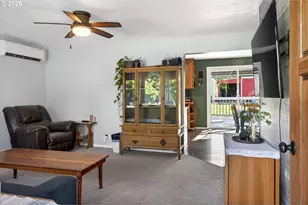 695 Glengary Loop Rd, Roseburg, OR 97470 - Photo 8