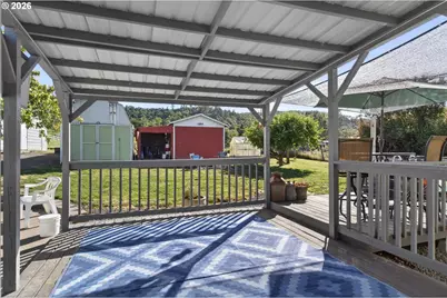 695 Glengary Loop Rd, Roseburg, OR 97470 - Photo 26