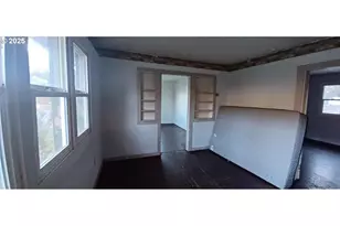 252 5th St, Glendale, OR 97442 - Photo 6