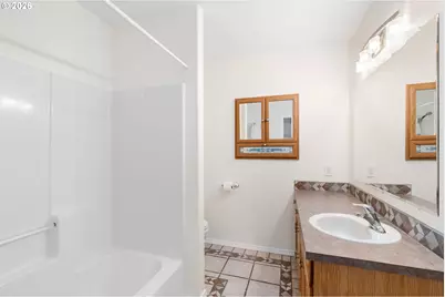 3390 McCarthy Dr, Hood River, OR 97031 - Photo 24