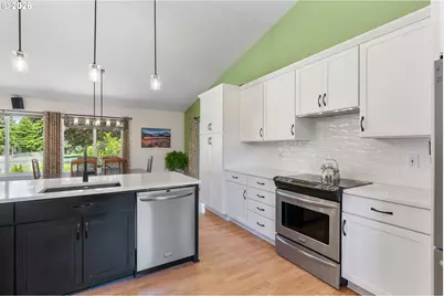 3390 McCarthy Dr, Hood River, OR 97031 - Photo 10