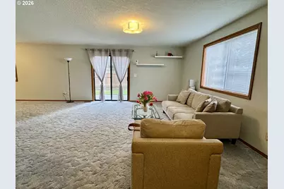 16002 NE Hancock St, Portland, OR 97230 - Photo 6