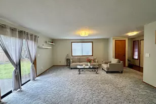 16002 NE Hancock St, Portland, OR 97230 - Photo 4