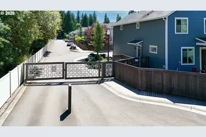 13716 NW 7th Pl, Vancouver, WA 98685 - Photo 2