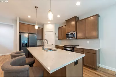 13716 NW 7th Pl, Vancouver, WA 98685 - Photo 10
