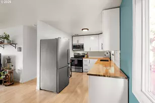 8827 SE Knapp St, Portland, OR 97266 - Photo 10