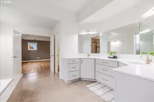 20870 Yosemite St NE, Aurora, OR 97002 - Photo 32