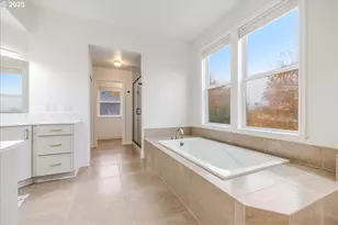 20870 Yosemite St NE, Aurora, OR 97002 - Photo 28